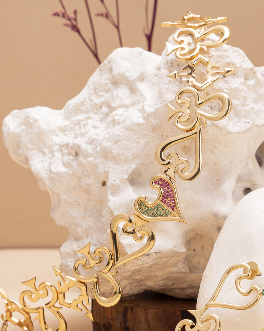 CARTES NECKPIECE