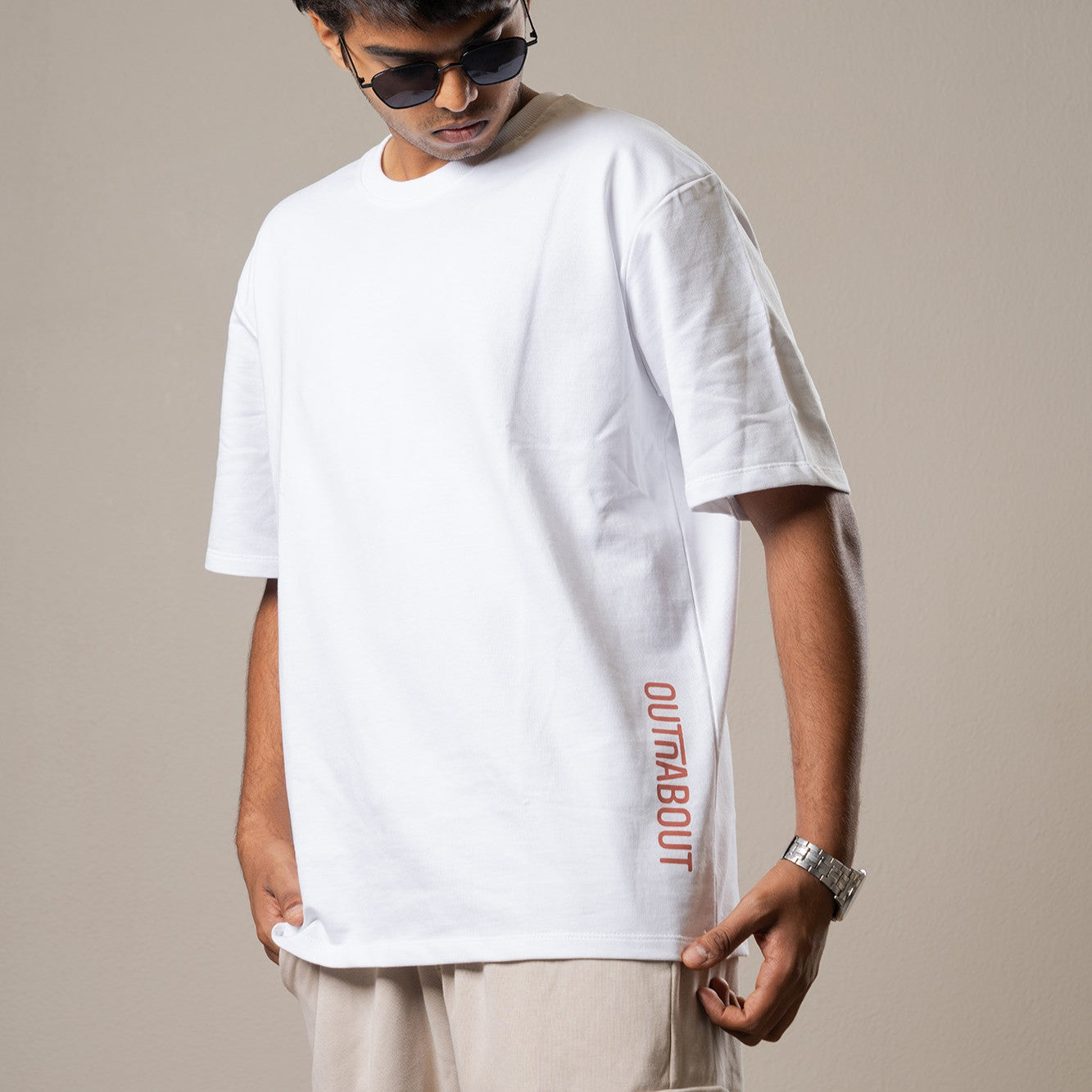Float ( White)