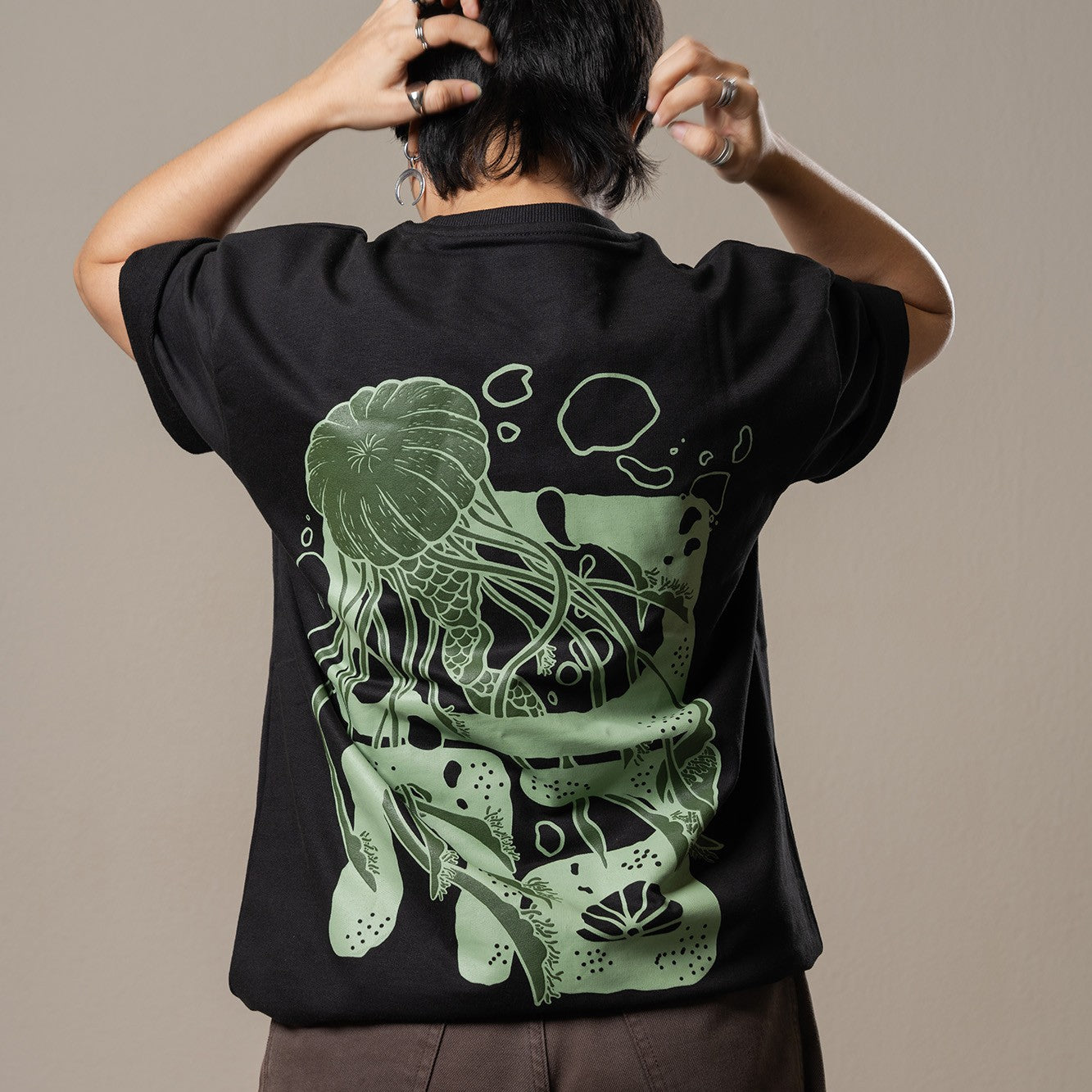 Float (Black)