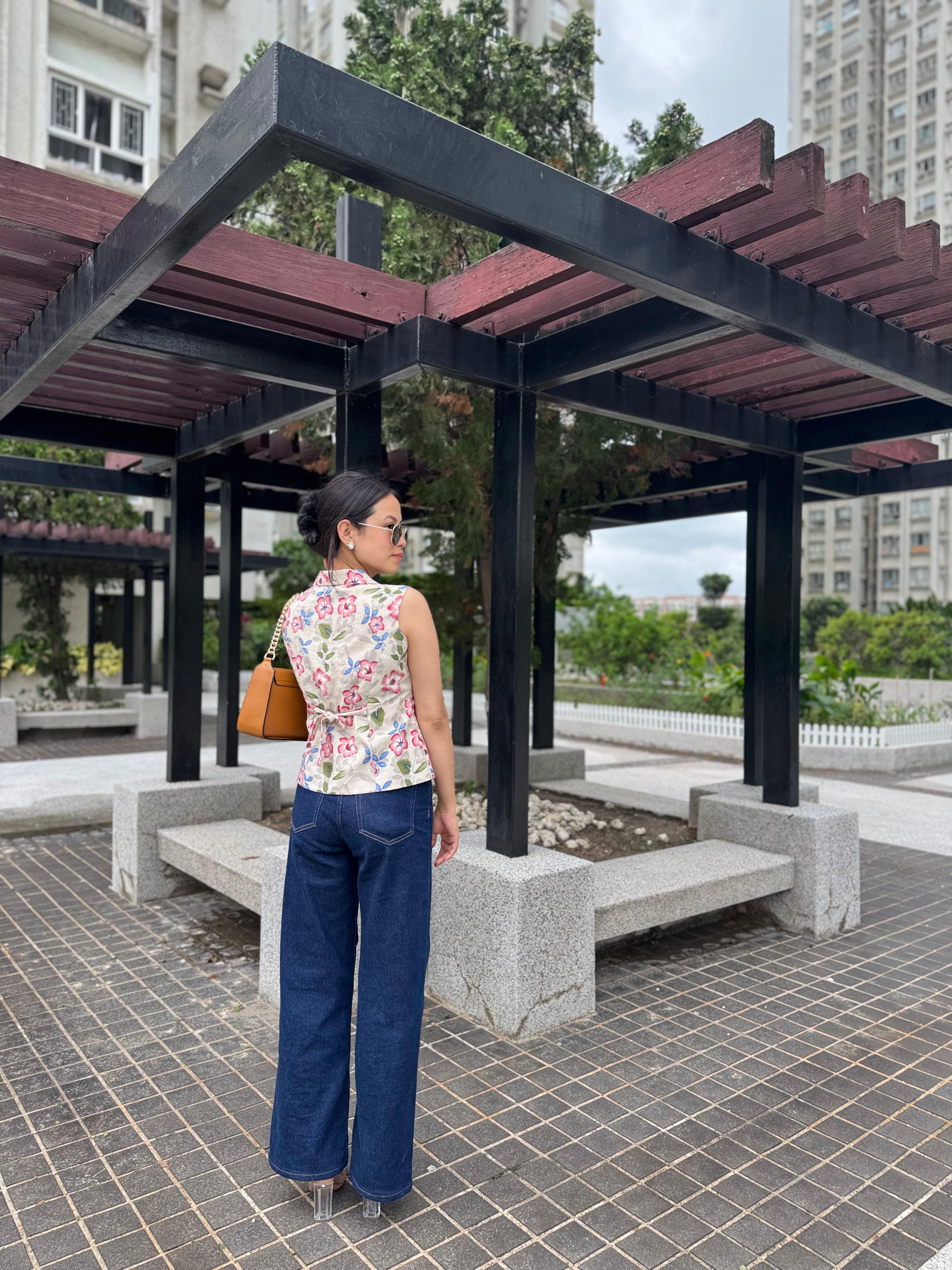 Petunia vest