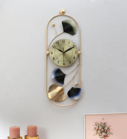 Amaya Decors Multicolor Oval Etching Clock
